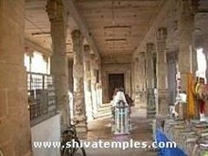 Mandapam in front of perumal shrine