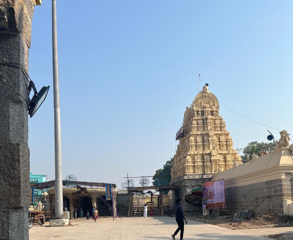 3 tier tower - Veeratteswarar Temple