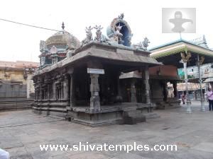 Kalatheeswarar sannidhi