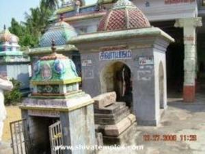 Kodimara Vinayaka, Balipeetam, Nandi