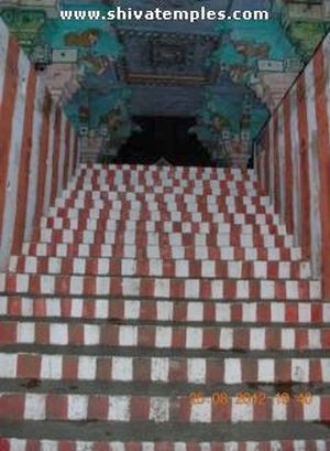 Way to hill temple