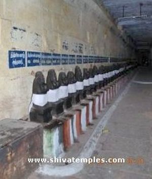 63 nayanmars at the base temple