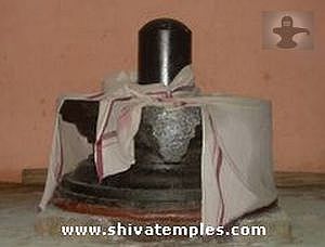 பிராகாரத்தில் வல்மீகநாதர்