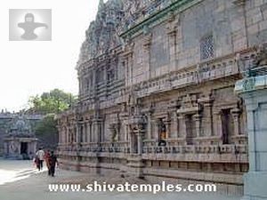 Maada Kovil and the southern prakaram