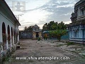 ஆலயத்தின் உட்புறத் தோற்றம்