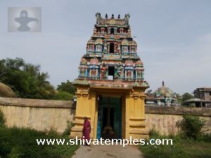 Three-tiered Raja Gopuram