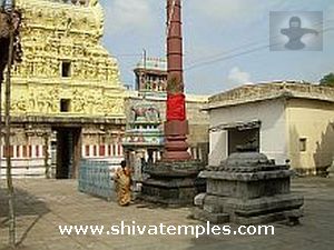 பலிபீடம், கோடிமரம், நந்தி மற்றும் 2வது கோபுரம்