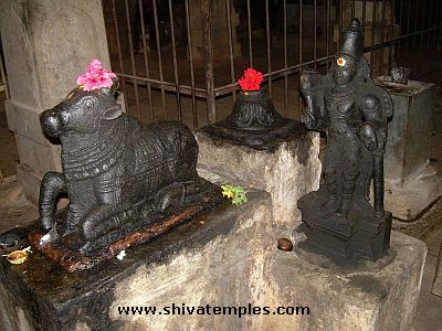 Sundarar with his crutch alongside Nandhi